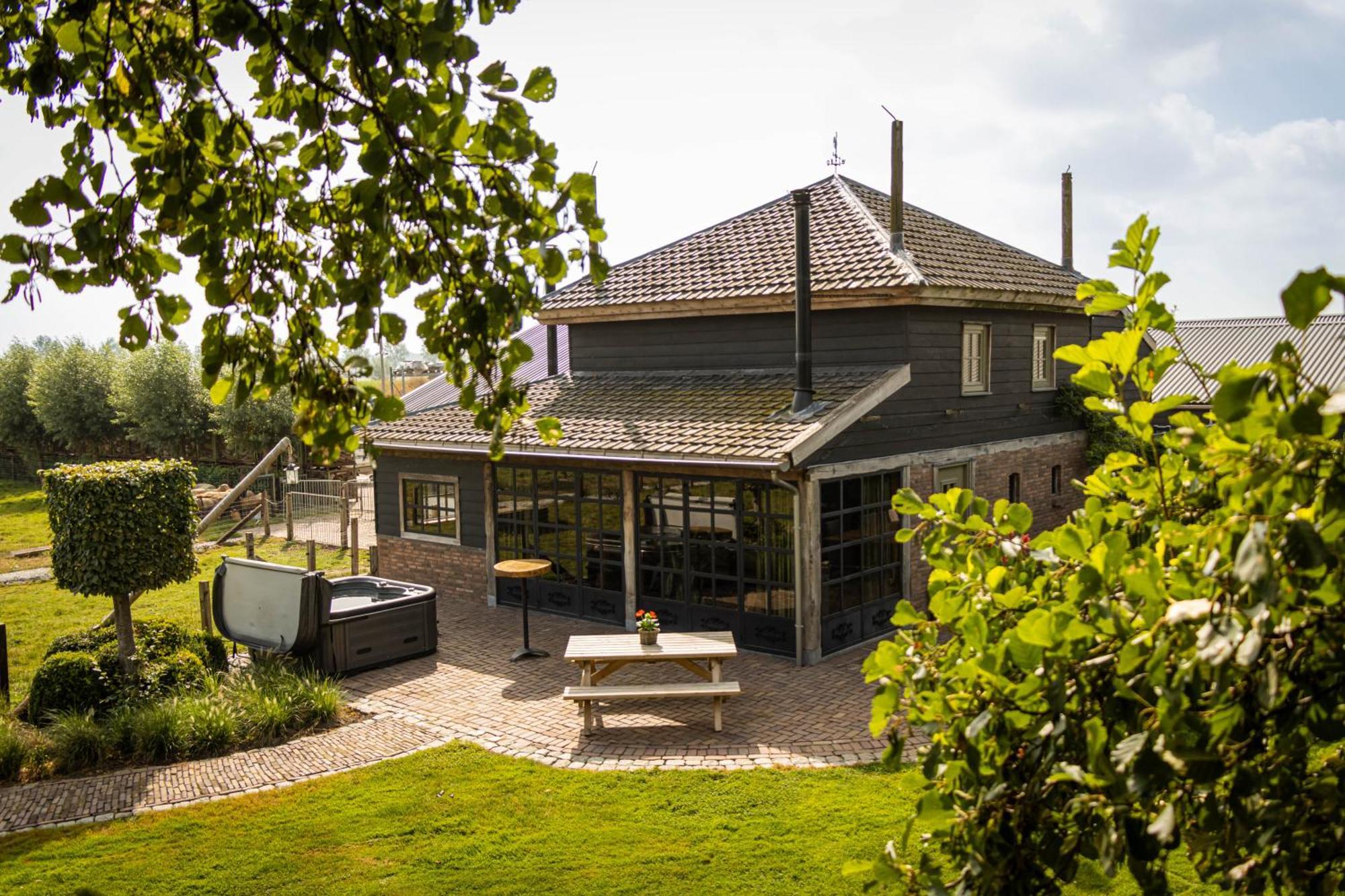 Landgoed Versteegh Nabij Heerlijkheid Marienwaerdt Beesd Exterior foto
